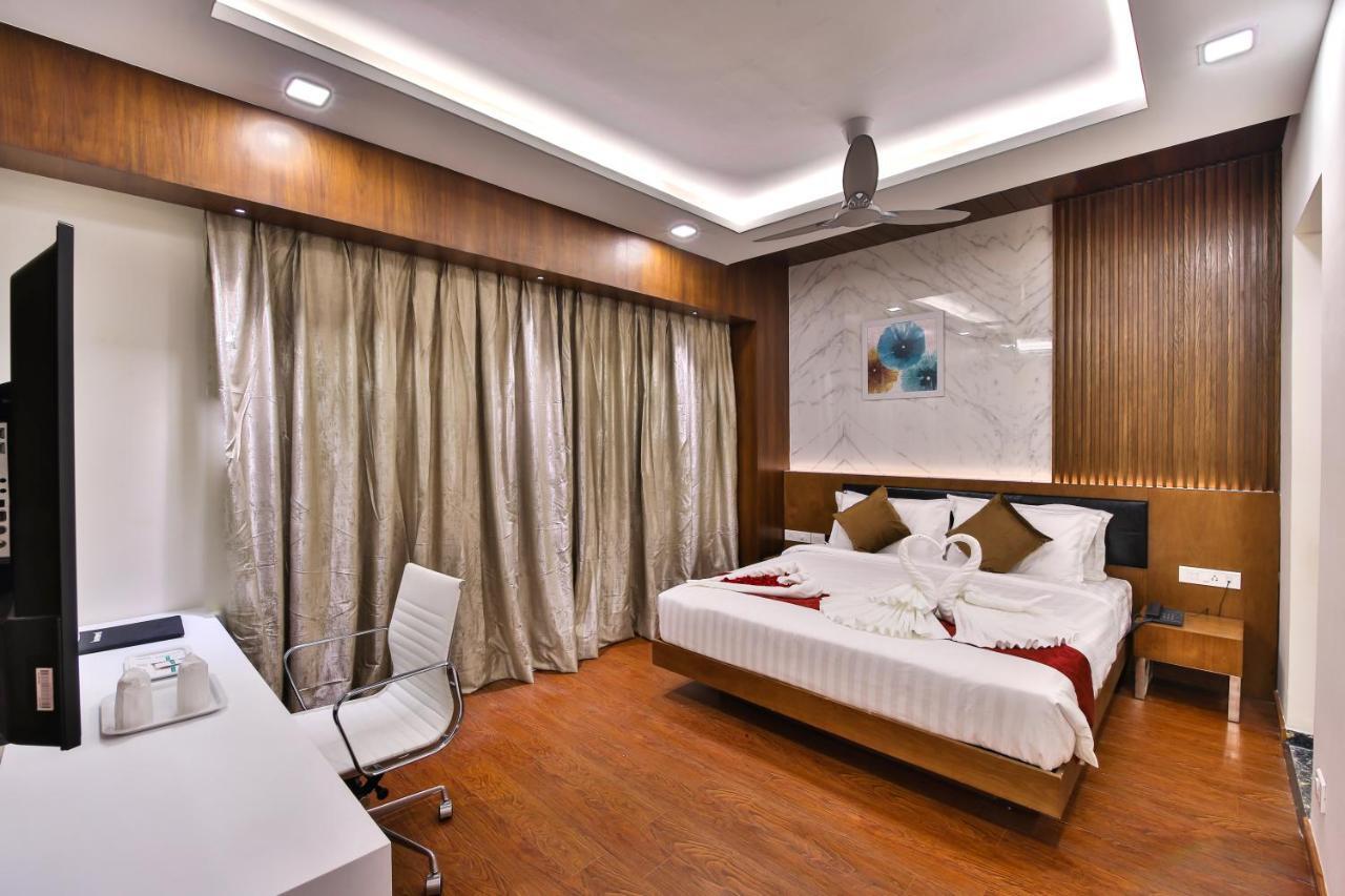 The Royal Grand Hotel Karur  Exterior photo